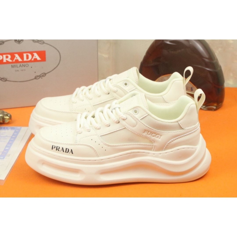 Pra*a casual shoes